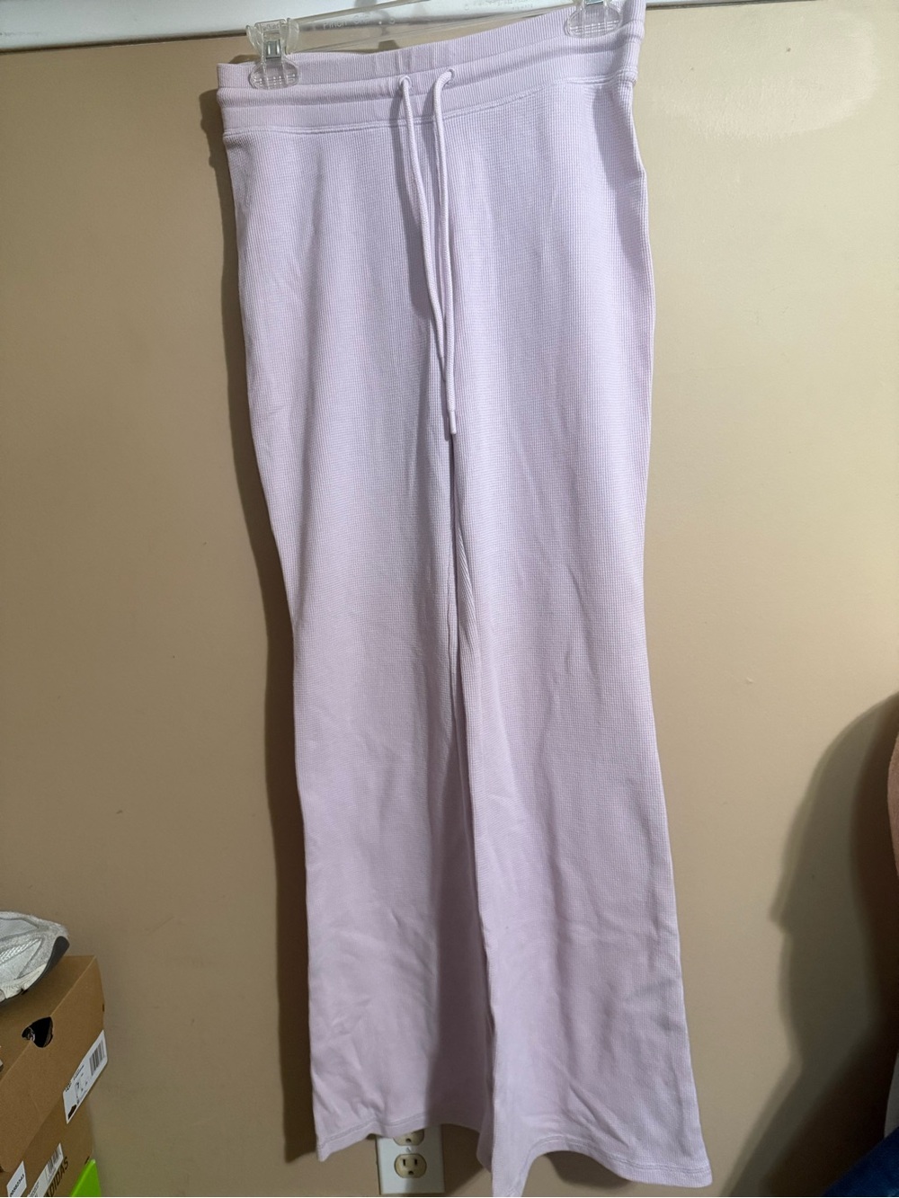 Aritzia Women’s Light Lavender Drawstring Sweatpants